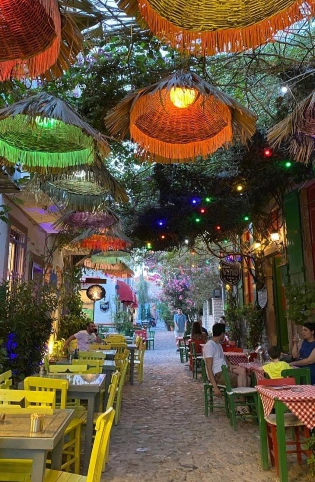 Alsancak Seaside 250 Walk Gasthof *